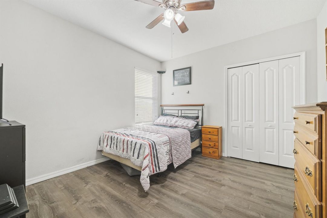 Guest bedroom 2