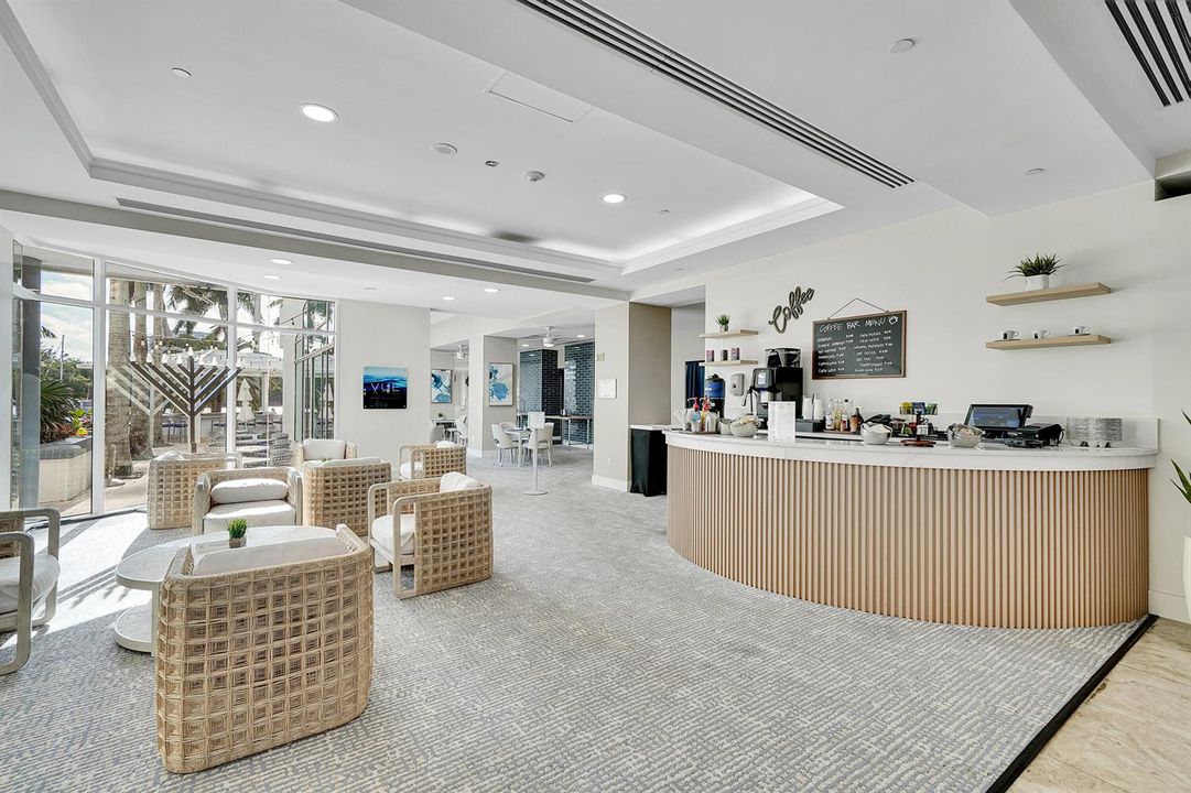 11_lobby