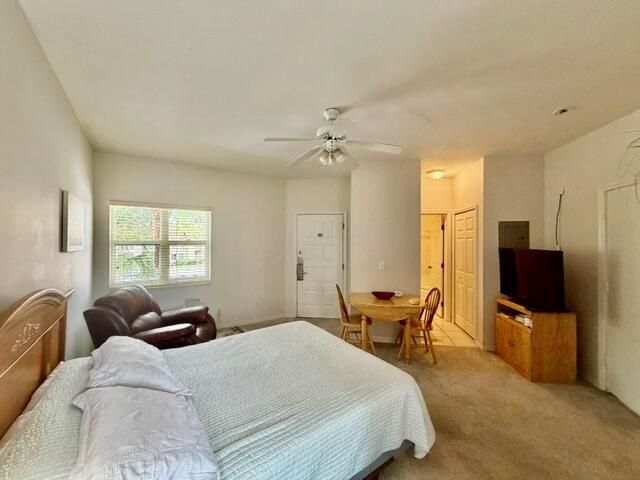 Bedroom om - Side B