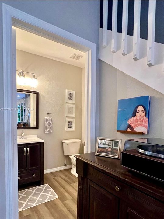 For Sale: $520,000 (3 beds, 2 baths, 1452 Square Feet)