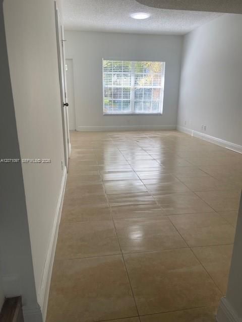 В аренду: $2,450 (2 спален, 2 ванн, 1110 Квадратных фут)