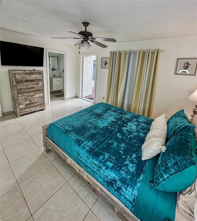 For Sale: $529,000 (3 beds, 2 baths, 1411 Square Feet)
