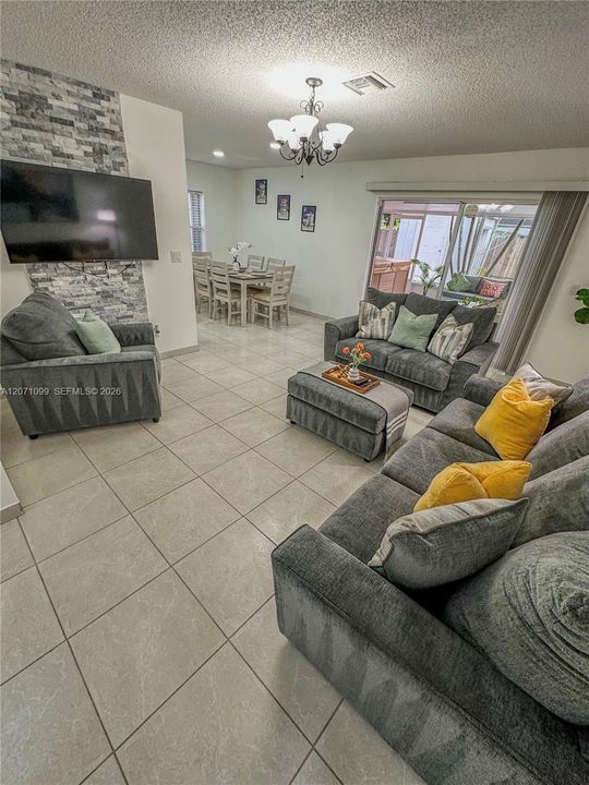 For Sale: $529,000 (3 beds, 2 baths, 1411 Square Feet)