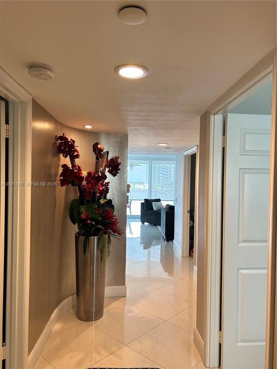 For Rent: $3,500 (2 beds, 2 baths, 1100 Square Feet)