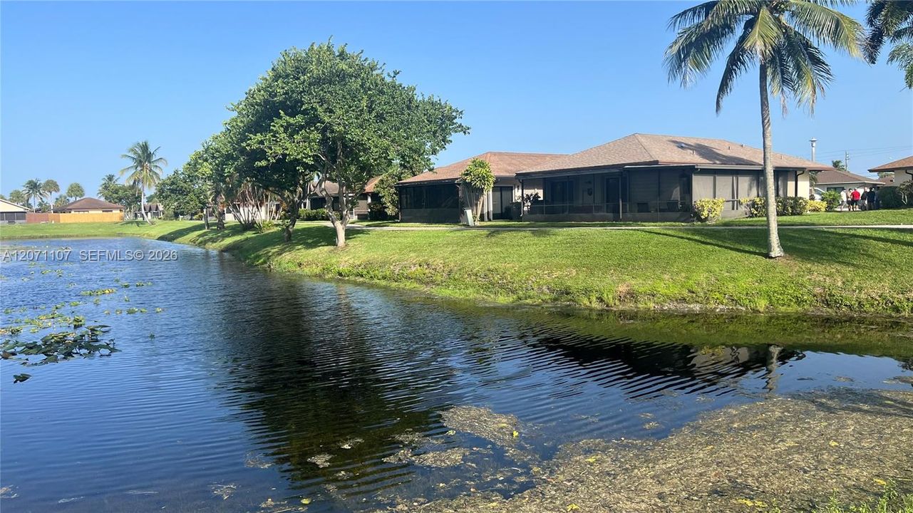 En Venta: $350,000 (2 camas, 2 baños, 1150 Pies cuadrados)