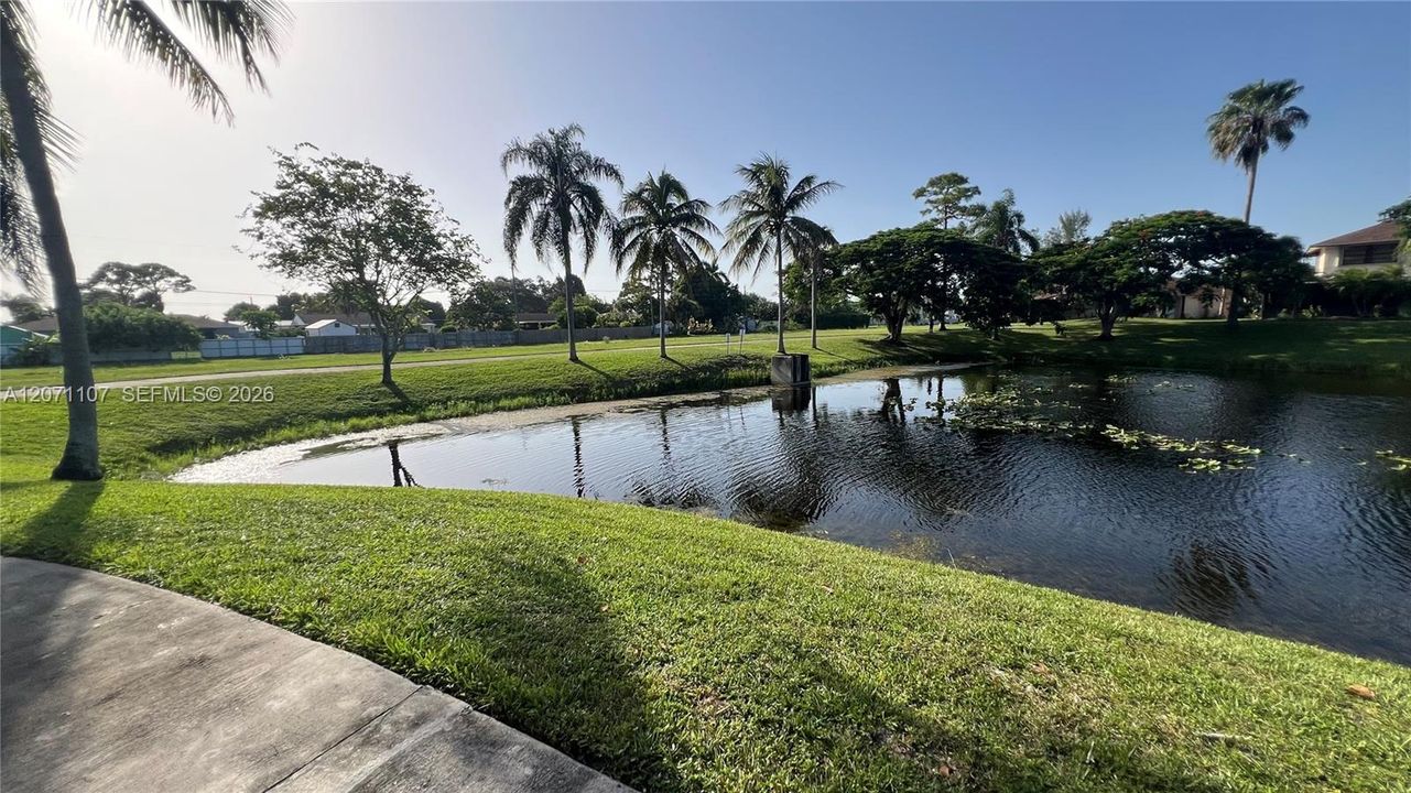 En Venta: $350,000 (2 camas, 2 baños, 1150 Pies cuadrados)
