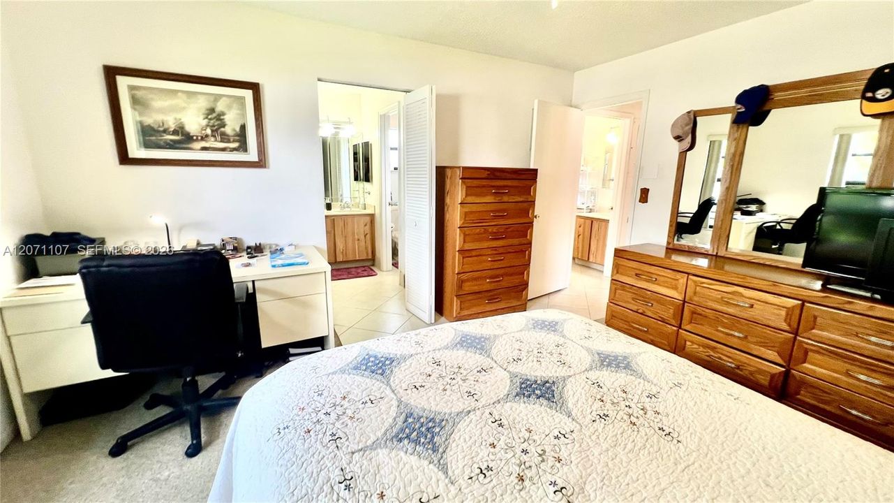 En Venta: $350,000 (2 camas, 2 baños, 1150 Pies cuadrados)