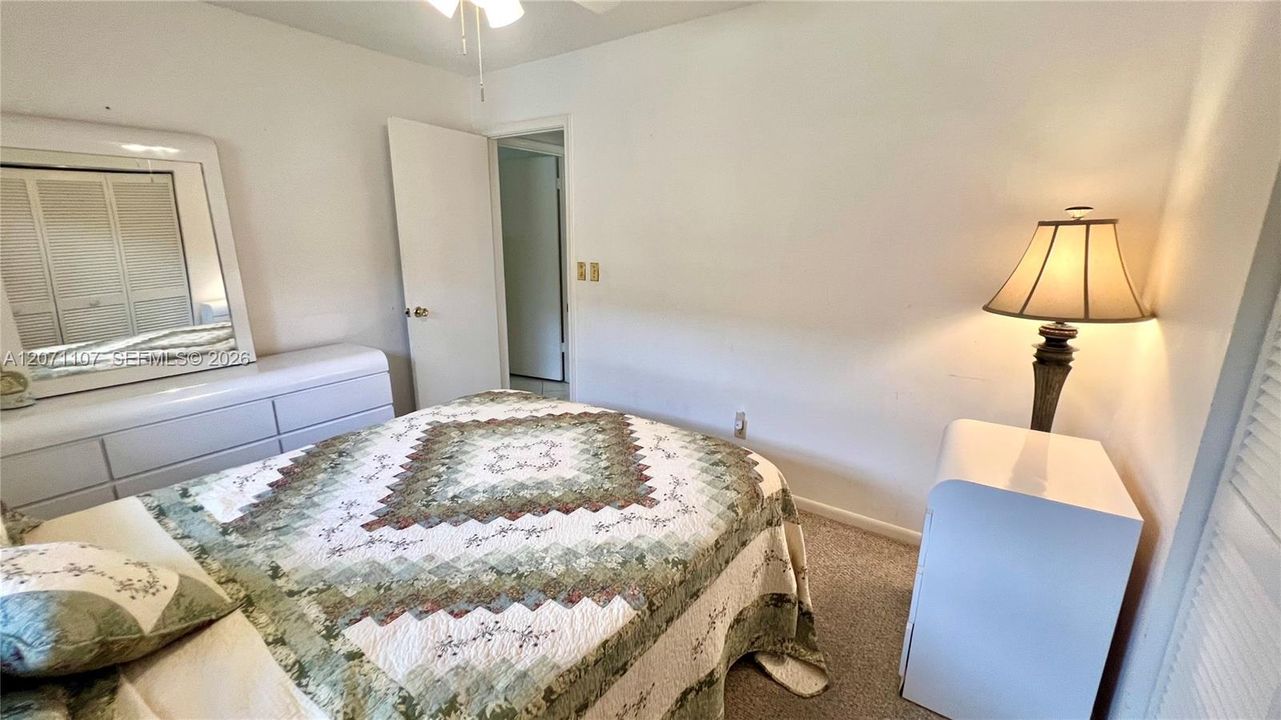 En Venta: $350,000 (2 camas, 2 baños, 1150 Pies cuadrados)
