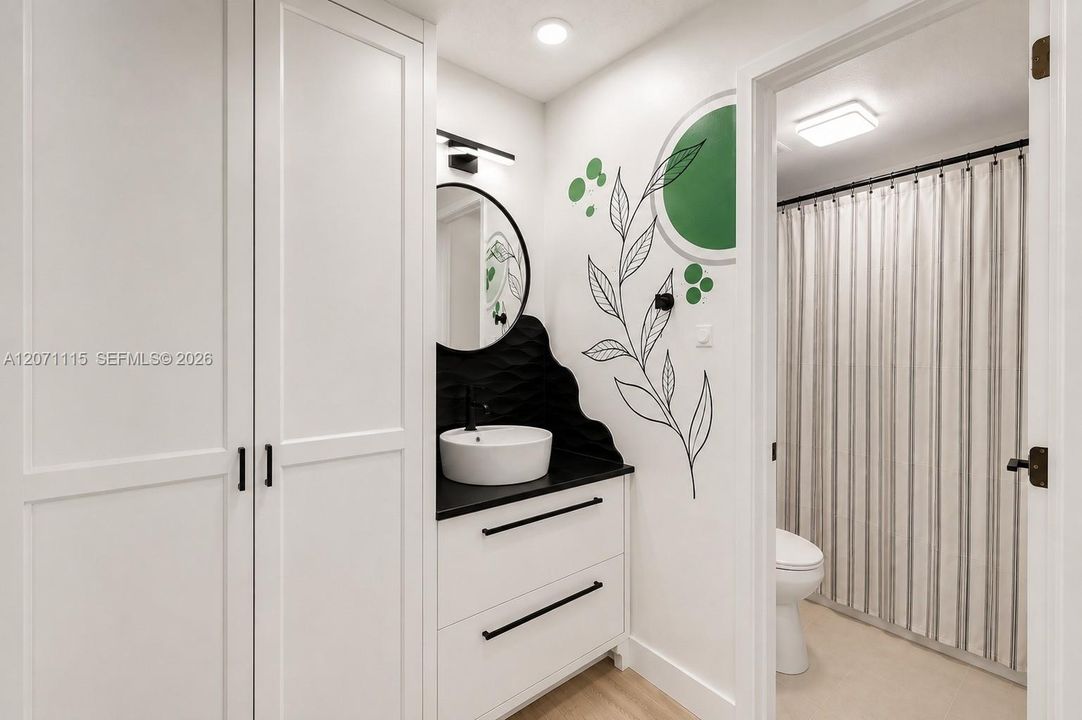 For Rent: $3,300 (3 beds, 2 baths, 1290 Square Feet)