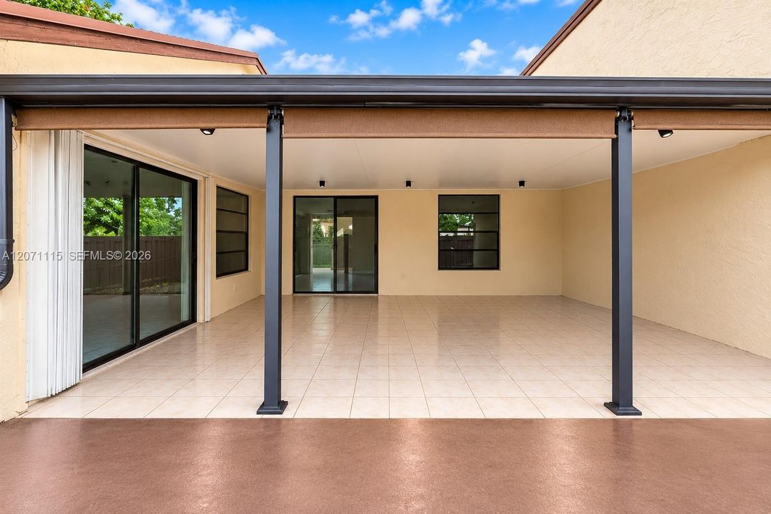 For Rent: $3,300 (3 beds, 2 baths, 1290 Square Feet)