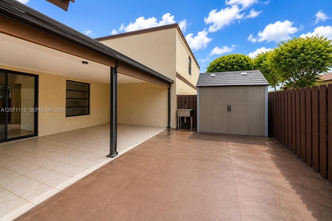For Rent: $3,300 (3 beds, 2 baths, 1290 Square Feet)
