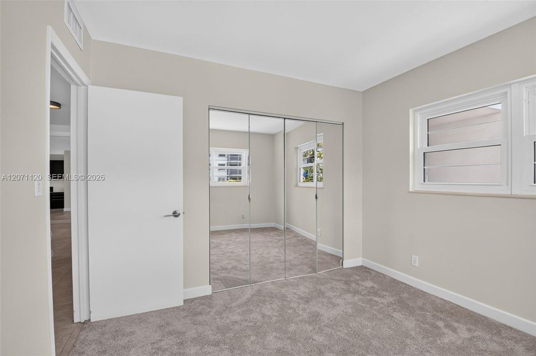 En Venta: $199,000 (2 camas, 2 baños, 1000 Pies cuadrados)