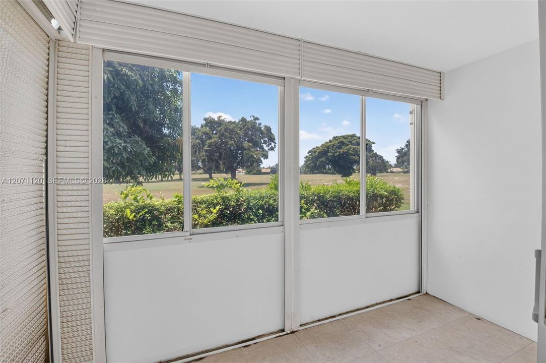 En Venta: $199,000 (2 camas, 2 baños, 1000 Pies cuadrados)