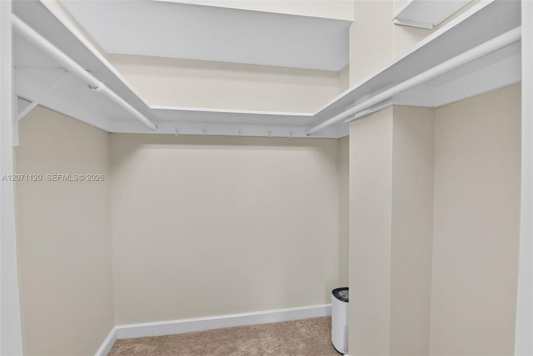 En Venta: $199,000 (2 camas, 2 baños, 1000 Pies cuadrados)