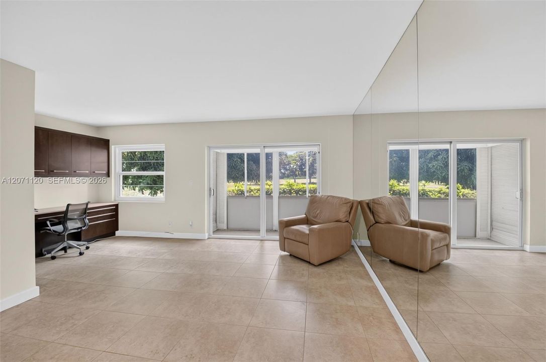 En Venta: $199,000 (2 camas, 2 baños, 1000 Pies cuadrados)