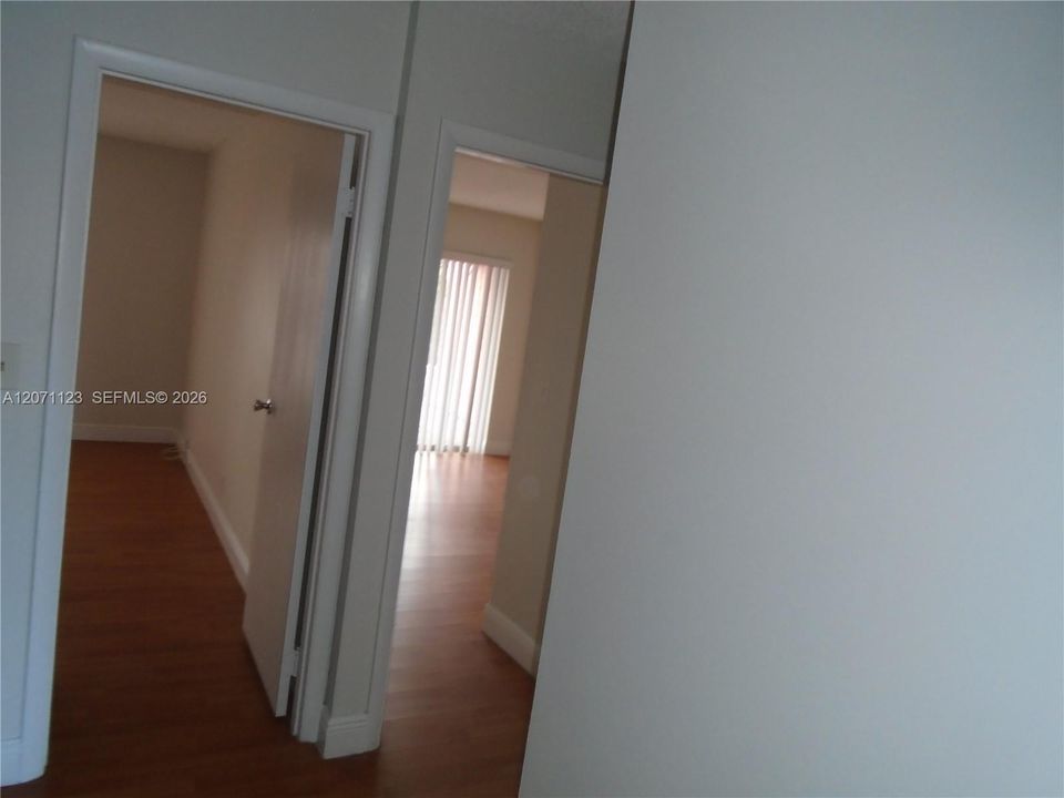 В аренду: $2,250 (4 спален, 2 ванн, 2000 Квадратных фут)