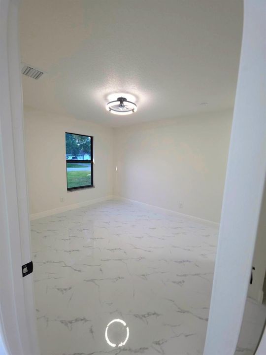 8001-hibiscus-road-bedroom