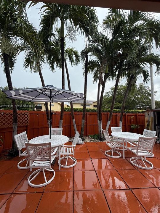 For Sale: $502,000 (3 beds, 2 baths, 1380 Square Feet)