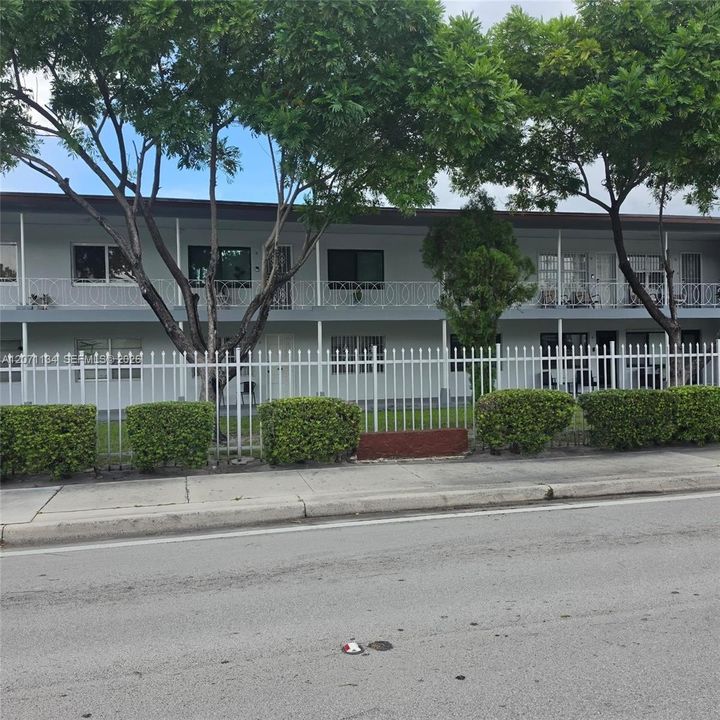For Rent: $1,800 (2 beds, 1 baths, 0 Square Feet)