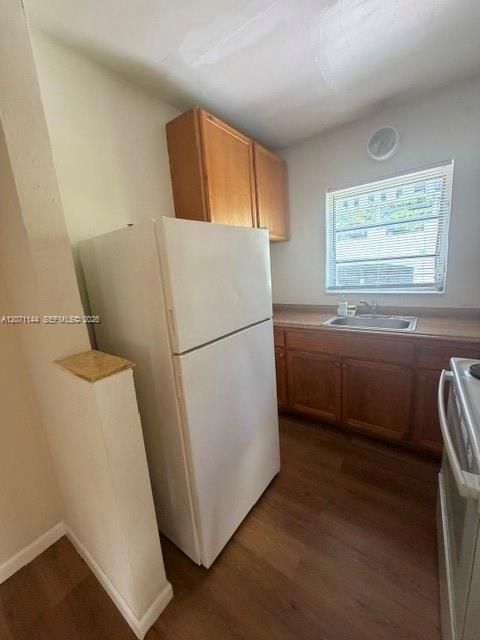 For Rent: $1,950 (2 beds, 1 baths, 705 Square Feet)