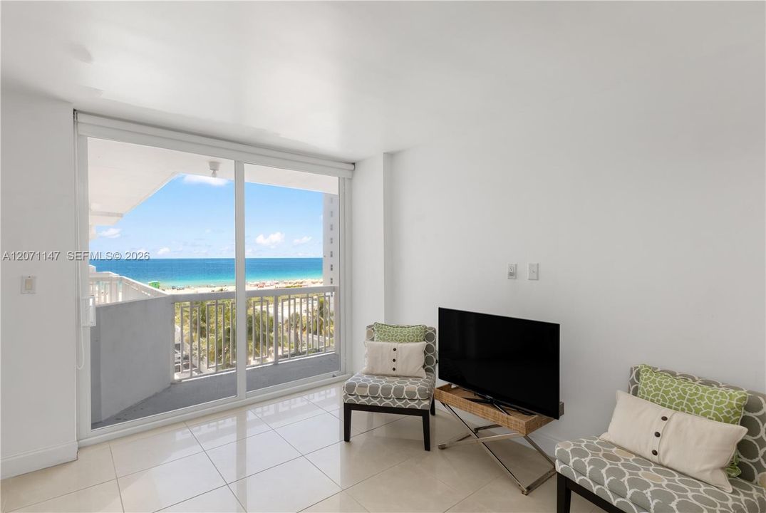 For Sale: $419,000 (0 beds, 1 baths, 538 Square Feet)