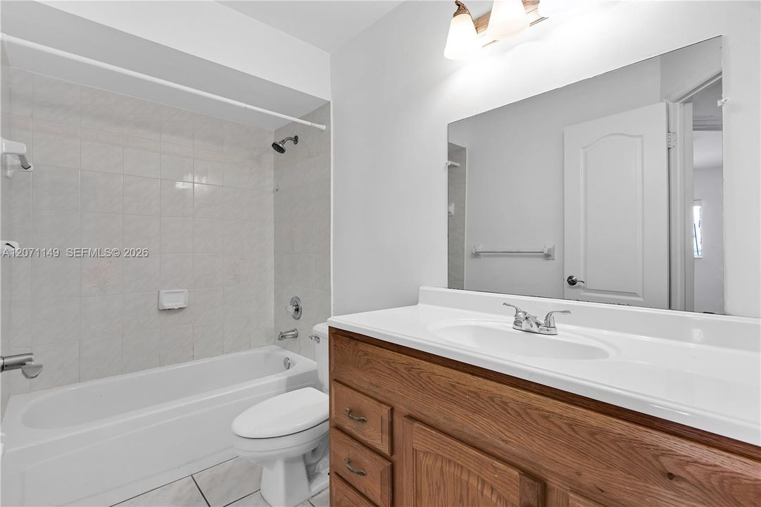 For Sale: $435,000 (3 beds, 2 baths, 1440 Square Feet)