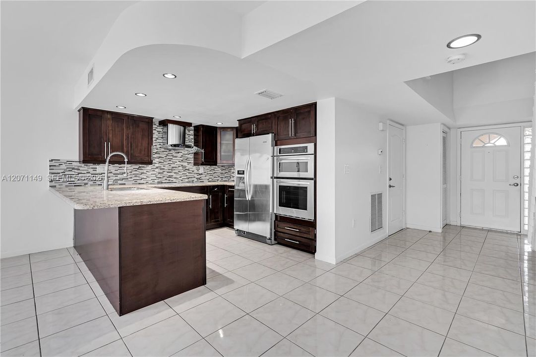 For Sale: $435,000 (3 beds, 2 baths, 1440 Square Feet)