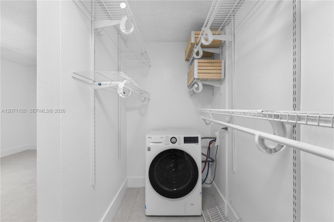 For Rent: $3,750 (2 beds, 2 baths, 940 Square Feet)