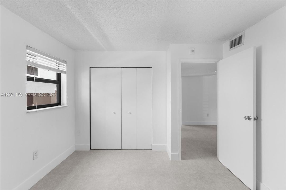 For Rent: $3,750 (2 beds, 2 baths, 940 Square Feet)