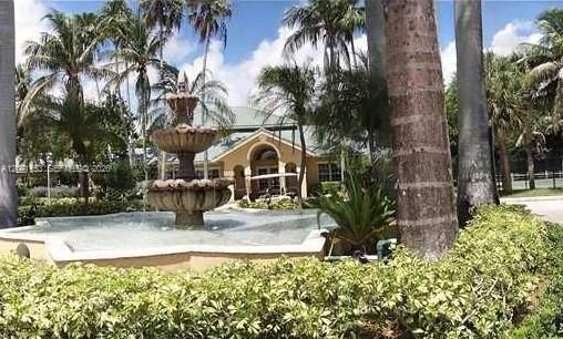 For Rent: $1,500 (1 beds, 1 baths, 633 Square Feet)