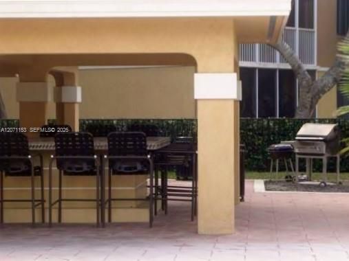 For Rent: $1,500 (1 beds, 1 baths, 633 Square Feet)