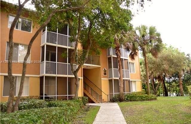 For Rent: $1,500 (1 beds, 1 baths, 633 Square Feet)