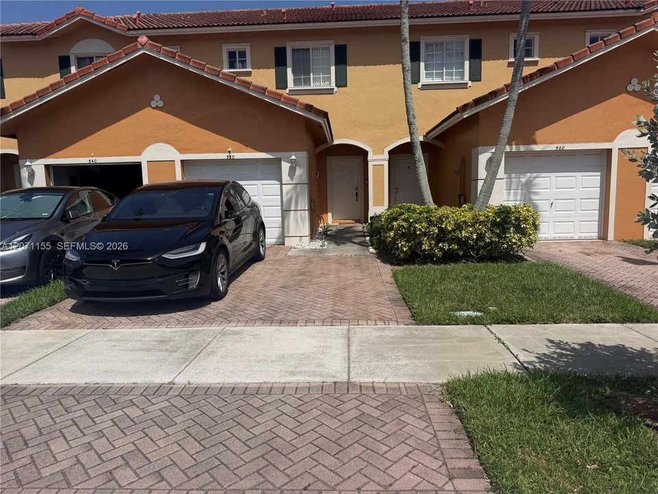 En Venta: $410,000 (3 camas, 2 baños, 1356 Pies cuadrados)