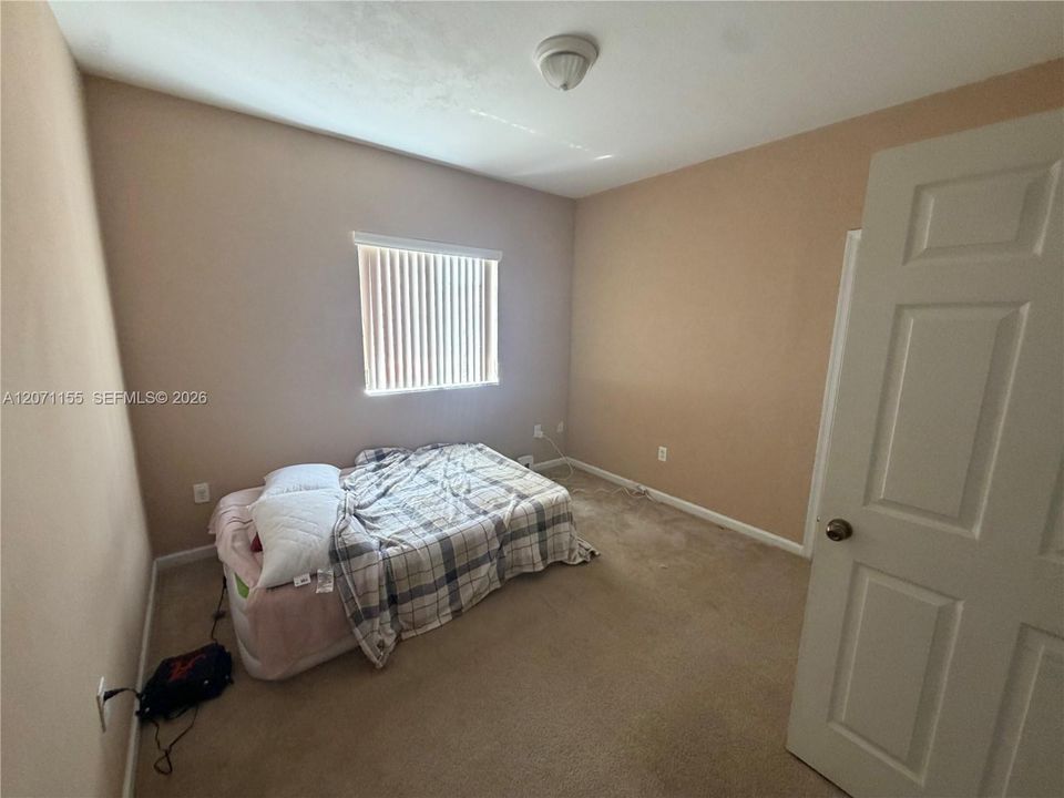 En Venta: $410,000 (3 camas, 2 baños, 1356 Pies cuadrados)