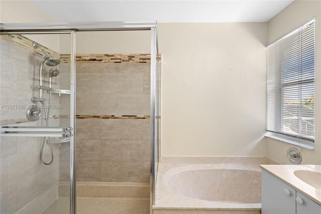 For Sale: $649,000 (3 beds, 3 baths, 1720 Square Feet)