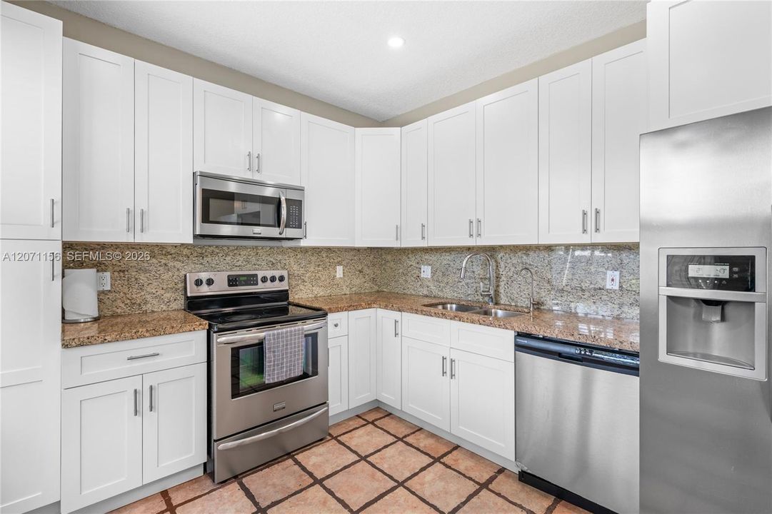 For Sale: $649,000 (3 beds, 3 baths, 1720 Square Feet)