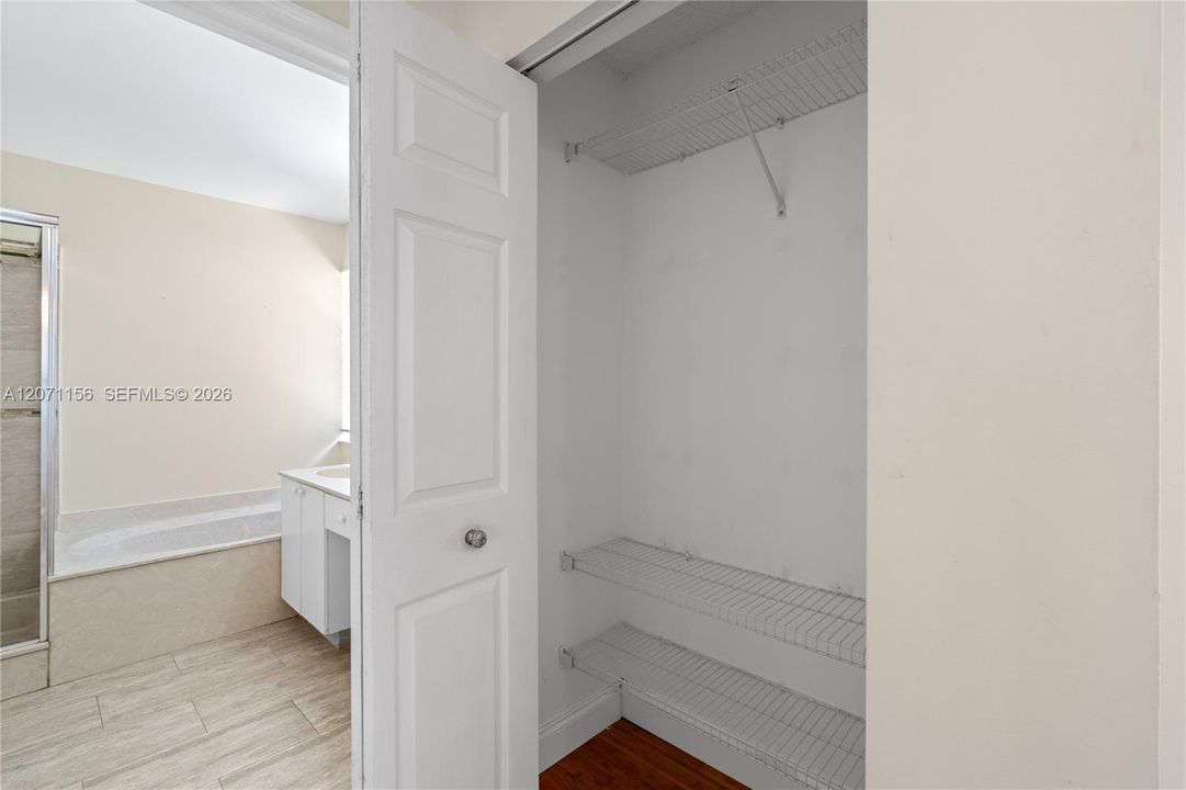 For Sale: $649,000 (3 beds, 3 baths, 1720 Square Feet)