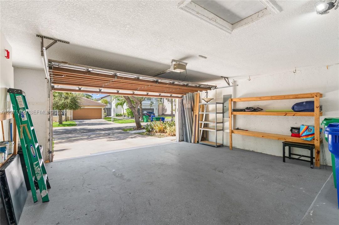 For Sale: $649,000 (3 beds, 3 baths, 1720 Square Feet)
