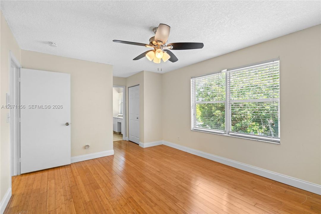 For Sale: $649,000 (3 beds, 3 baths, 1720 Square Feet)