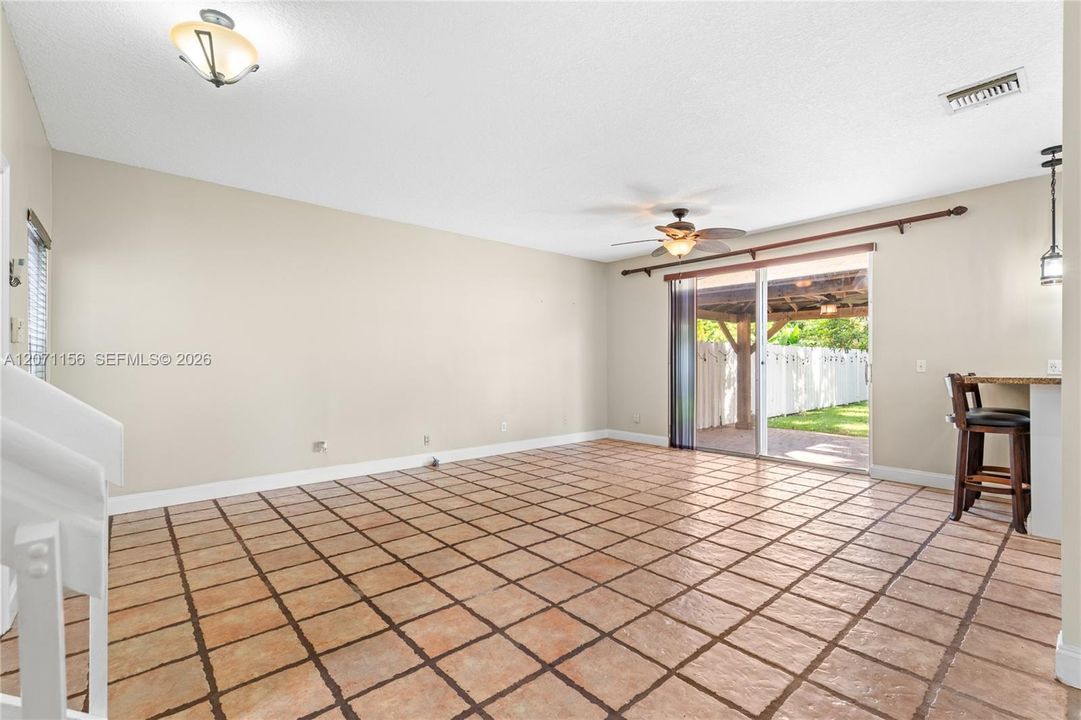 For Sale: $649,000 (3 beds, 3 baths, 1720 Square Feet)
