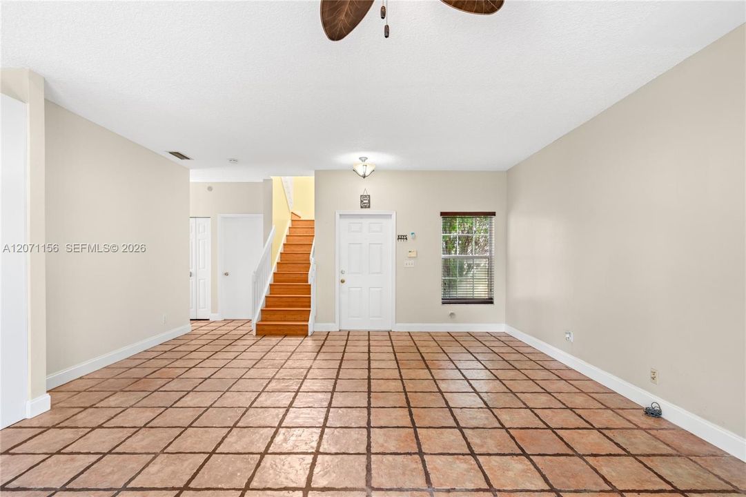 For Sale: $649,000 (3 beds, 3 baths, 1720 Square Feet)