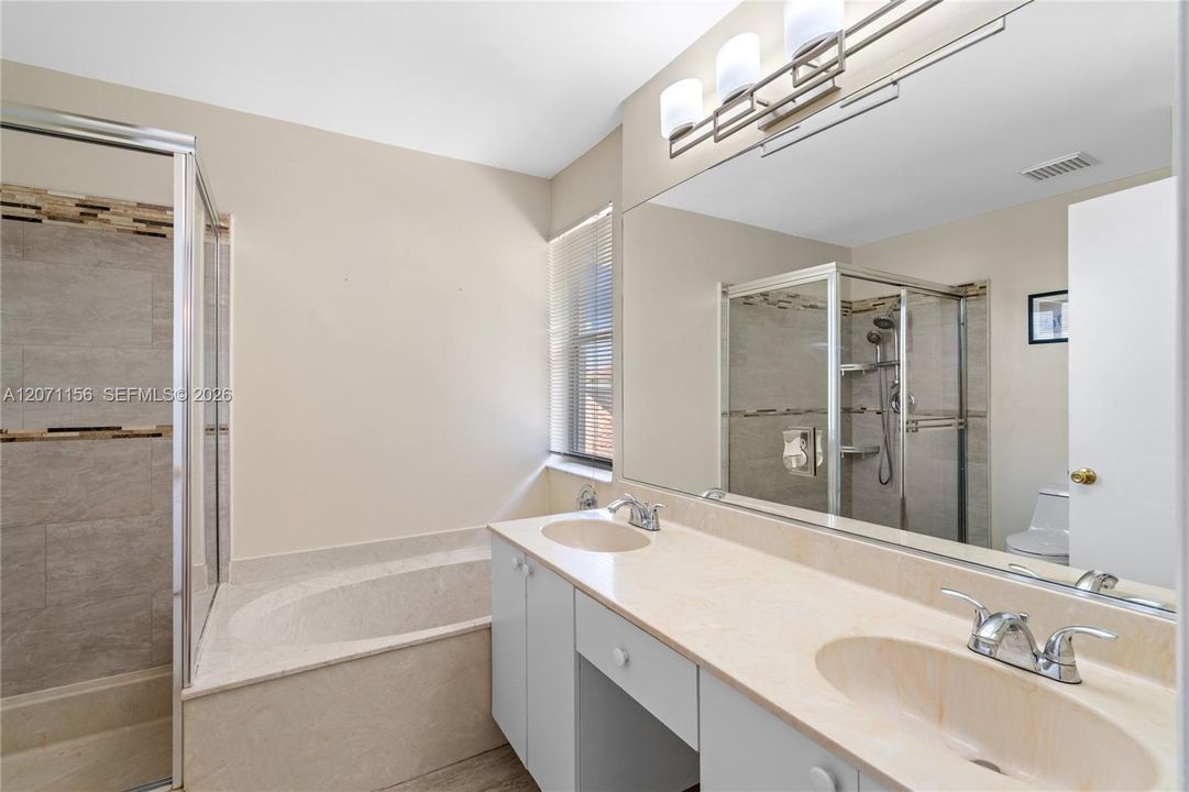 For Sale: $649,000 (3 beds, 3 baths, 1720 Square Feet)