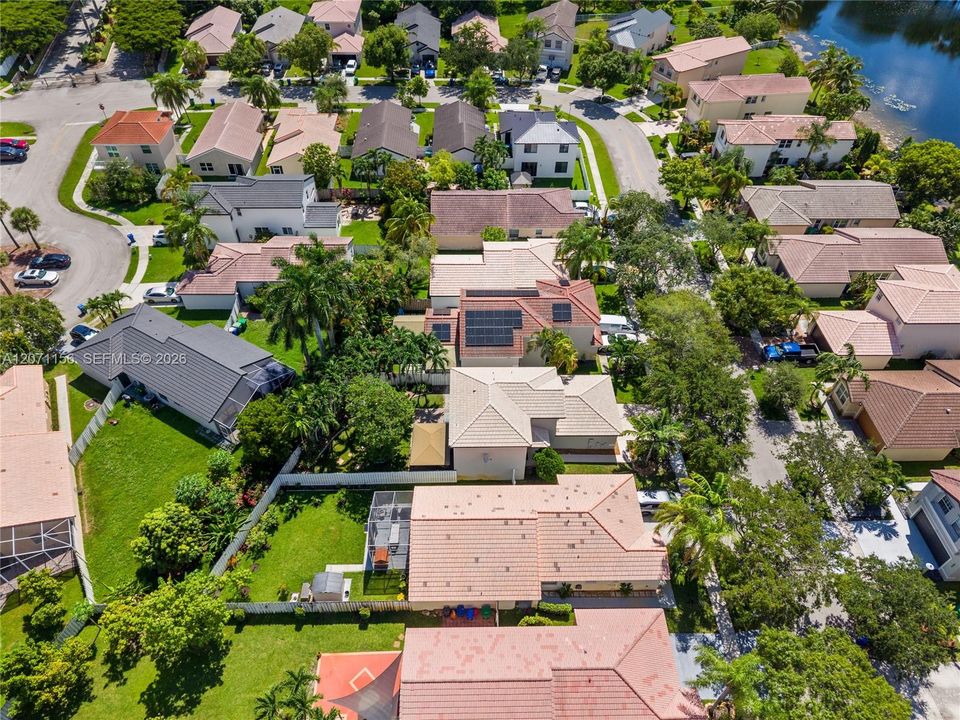 For Sale: $649,000 (3 beds, 3 baths, 1720 Square Feet)