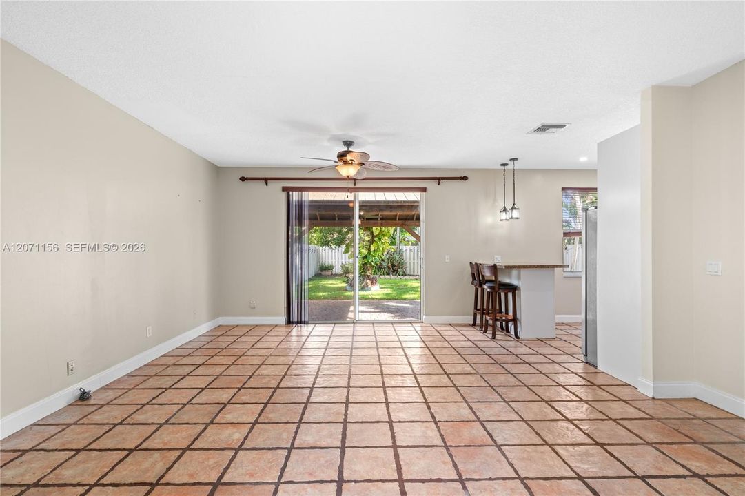 For Sale: $649,000 (3 beds, 3 baths, 1720 Square Feet)