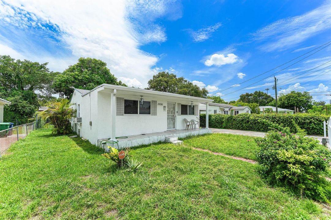002-2030Northwest43rdStreet-Miami-FL-331