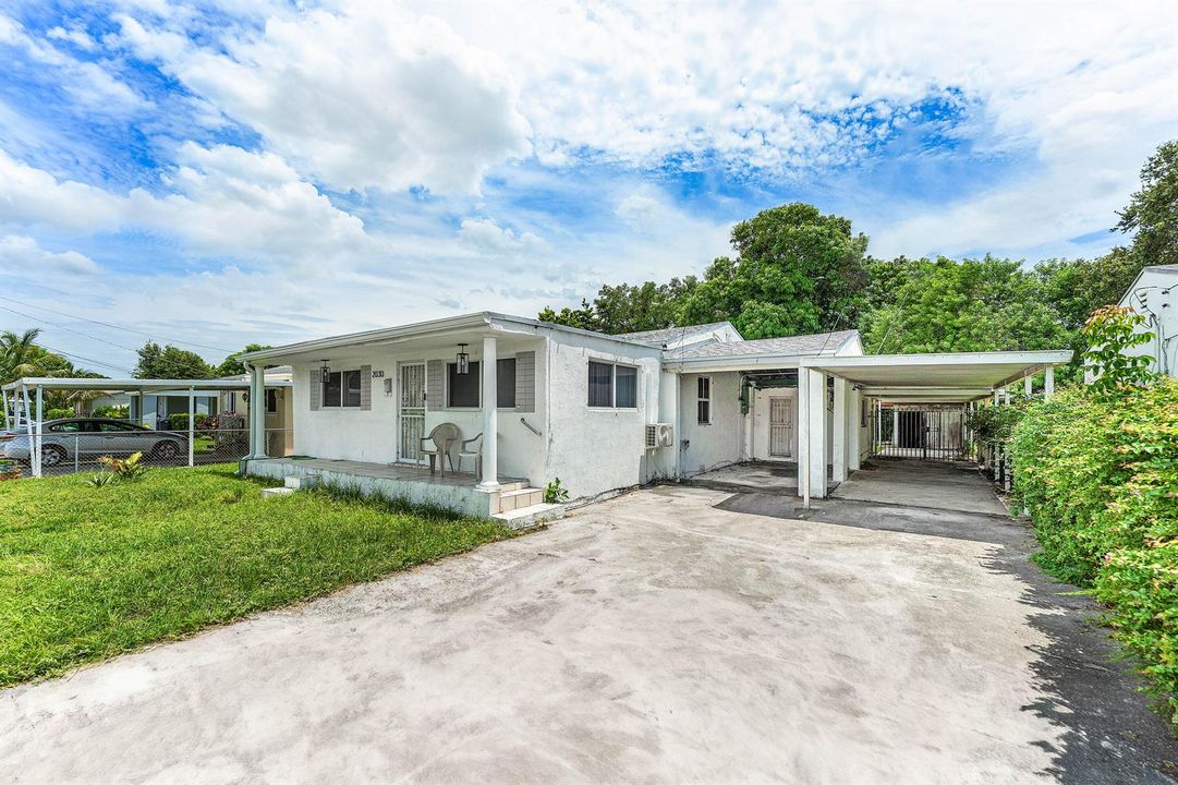 004-2030Northwest43rdStreet-Miami-FL-331