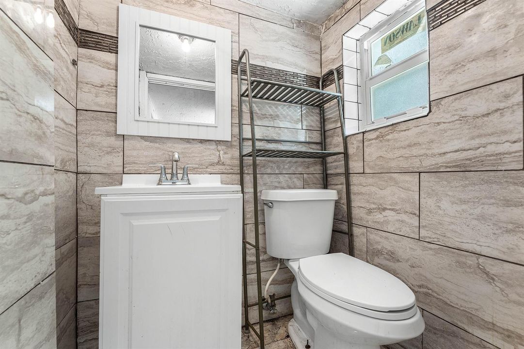 026-2030Northwest43rdStreet-Miami-FL-331