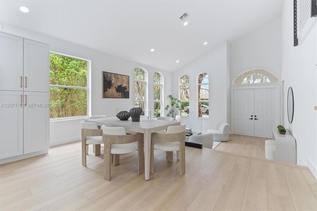 For Sale: $849,900 (4 beds, 3 baths, 2325 Square Feet)