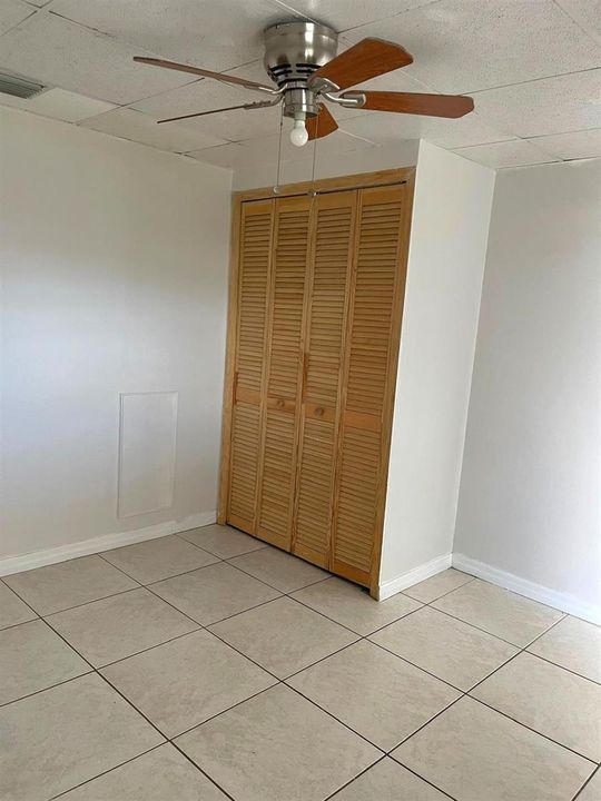 Efficiency, bedroom & closet