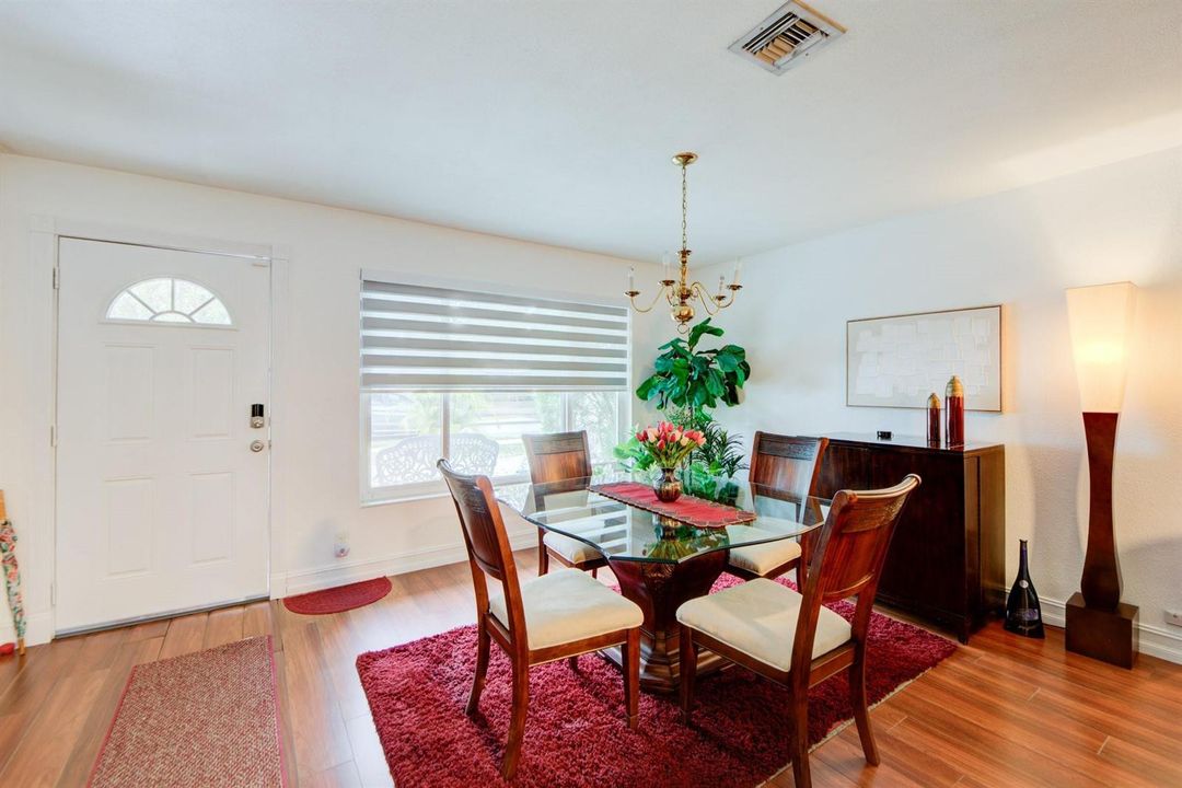 Diving or be living area